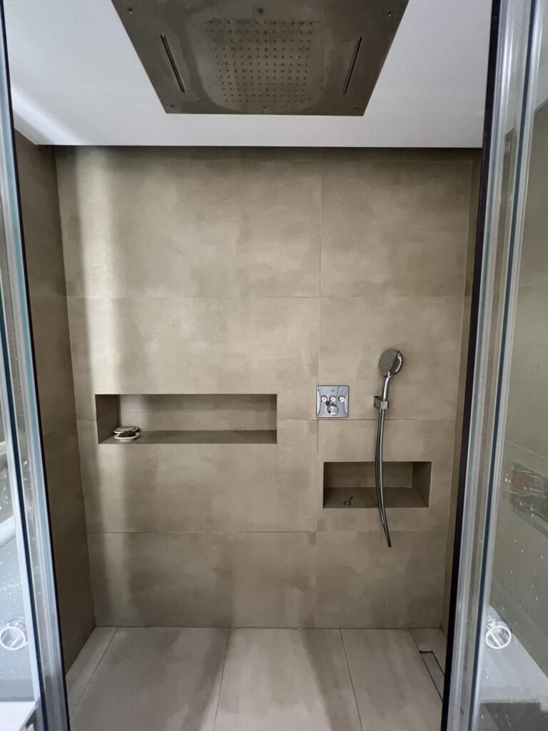 MPANIO-1-apo-OLIKI-2_META-4